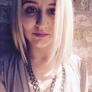 Meet your Posher, Carmela