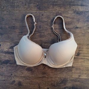Victoria's Secret Body By Victoria Lined Demi bra