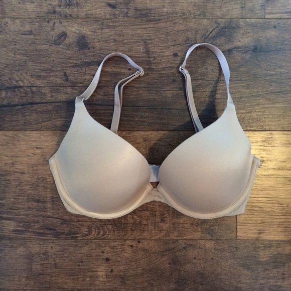Victoria's Secret Demi Uplift bra