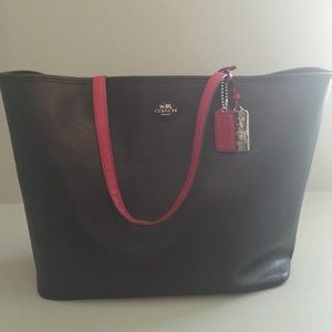 Coach black raspberry leather large handbag tote