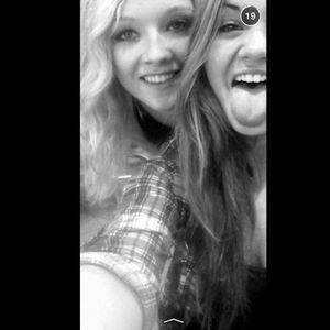 Meet your Posher, Kelly