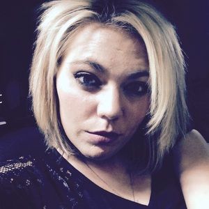 Meet your Posher, Victoria