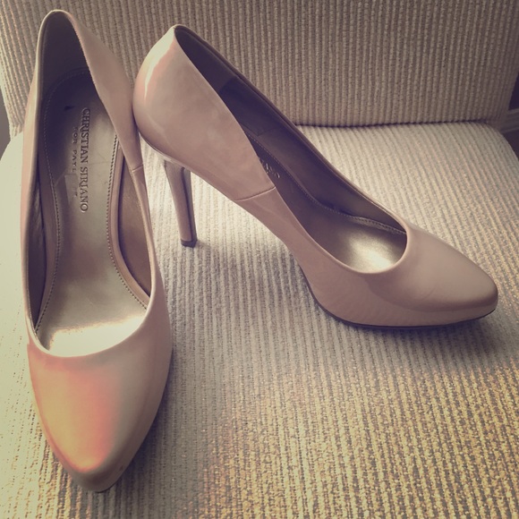 Professional beige heels - Picture 1 of 1