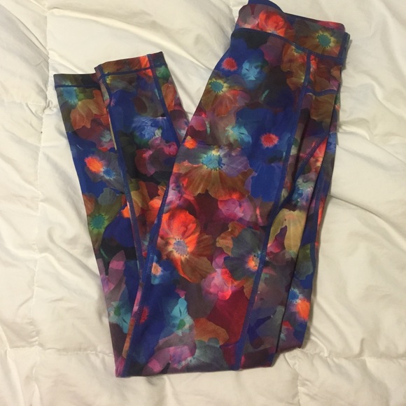 Floral yoga/workout pants, brand new!