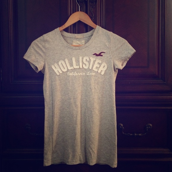 Hollister vintage logo tee