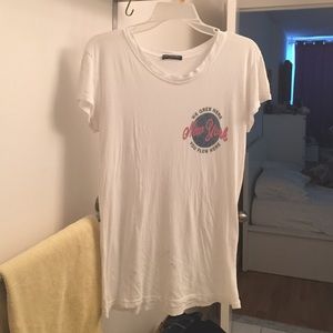 T-Shirt by Brandy Melville