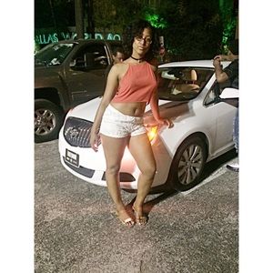 Meet your Posher, Delisa