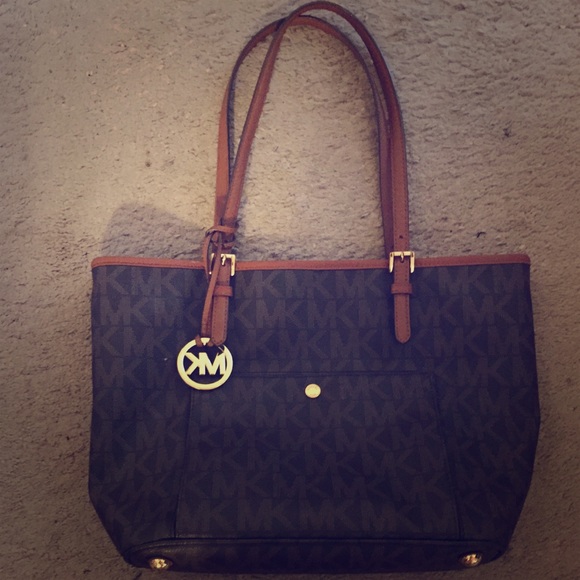 Michael Kors tote - Picture 1 of 4
