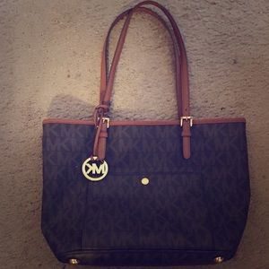 Michael Kors tote