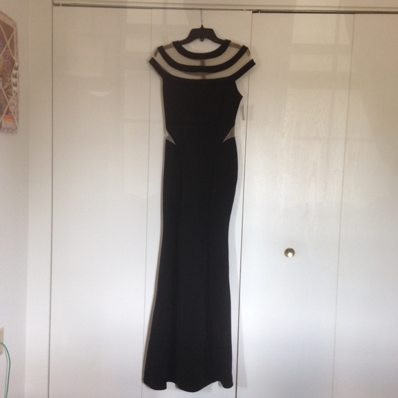 Brand new black Windsor dress