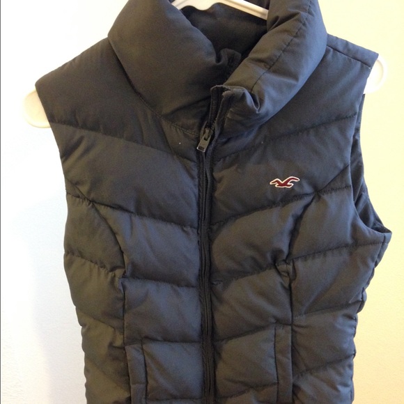 Hollister puffy grey vest