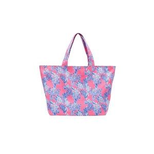 Lilly Pulitzer Samba print beach bag