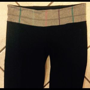 Lululemon groove pants 10 reverse to plain back