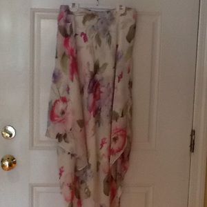 Flowy floral skirt