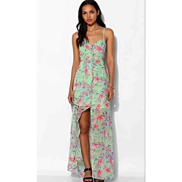 Love Sadie Button Front Maxi dress in Mint color.