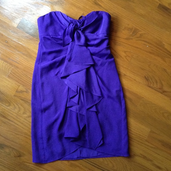 Strap or strapless dress from BCBG - Picture 1 of 5