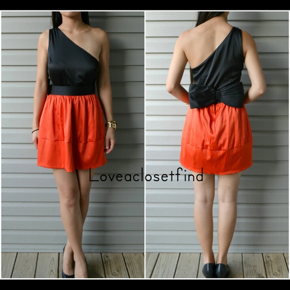 EUC H&M  Oversized Black Bow Belt XS