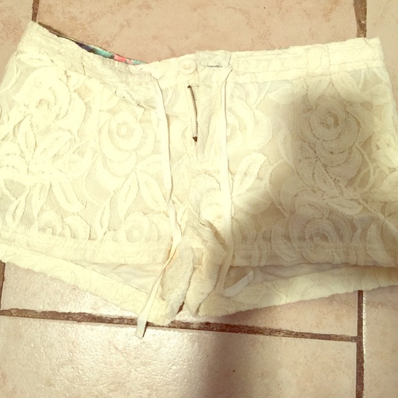 floral Laced shorts