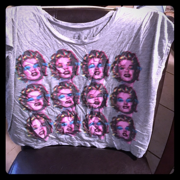 Marilyn Monroe shirt
