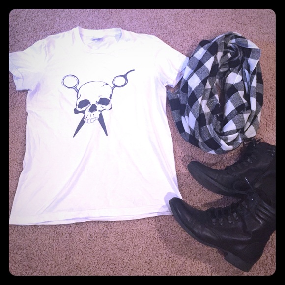 Skull and shears tee, "I will cut you bundle"