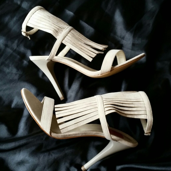 NEW- 🇧🇷 GORGEOUS fringe high heels size 7 - Picture 2 of 6