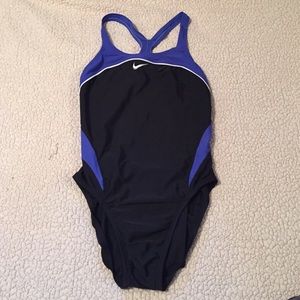Nike Women's One Piece Swimming Suit