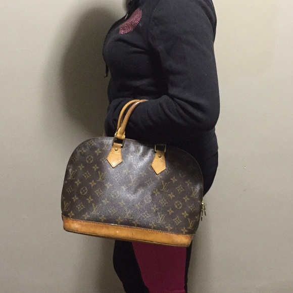 Louis Vuitton Handbags - Louis Vuitton Alma