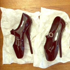 Black patent ballet high heels, 7 inches high.