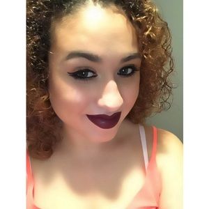 Meet your Posher, Anabel