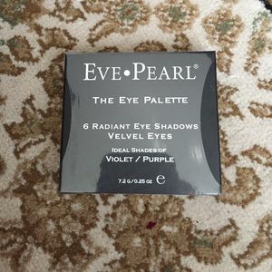 Eve Pearl The eye palette, 6 radiant eye shadows