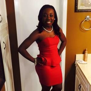 Meet your Posher, Alexis