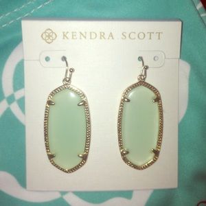 Elle Drop Earrings in Chalcedony