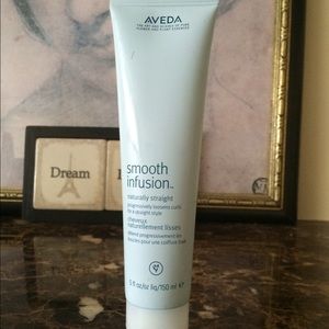NEW! Aveda Smooth Infusion Naturally Straight