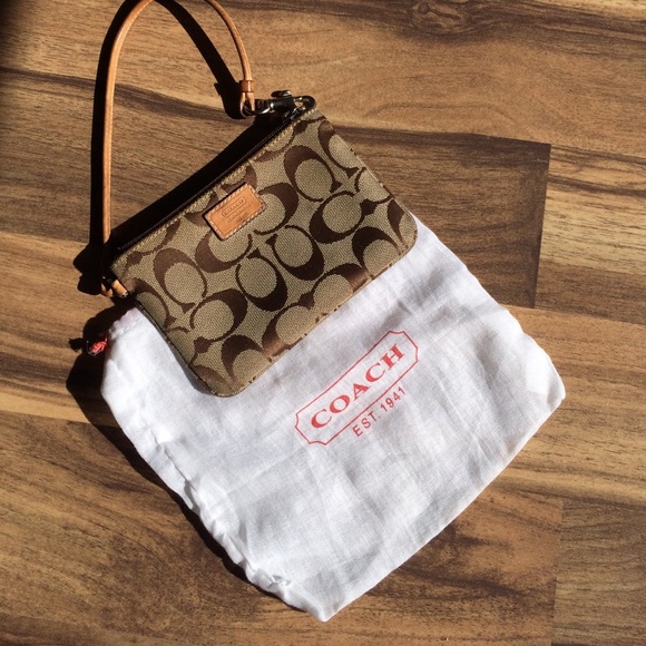 Coach wristlet - Picture 1 of 2