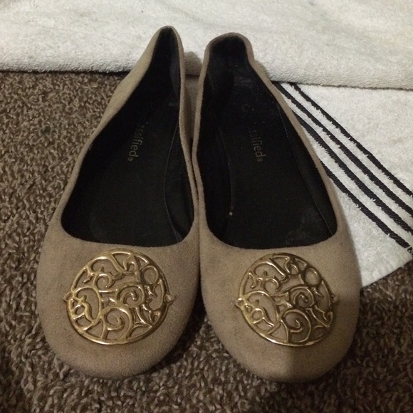 Nude flats