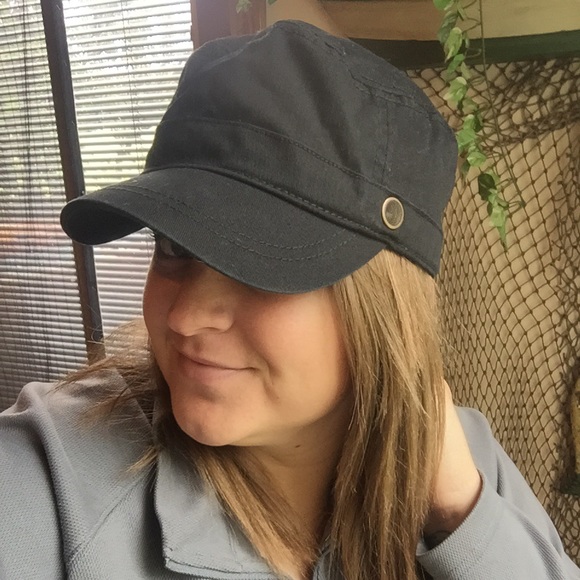 Fashion hat