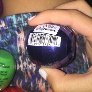 French Vanilla Snowflake Christmas Revo HOLD