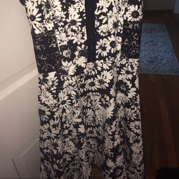 Dress - Picture 2 of 2