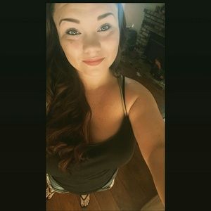 Meet your Posher, Valerie