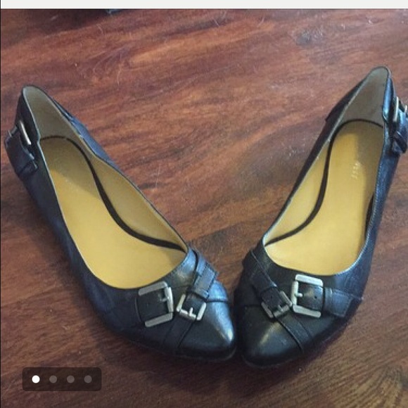 Blue/black flats