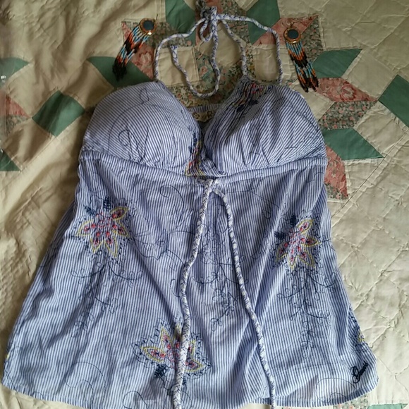 Guess halter top