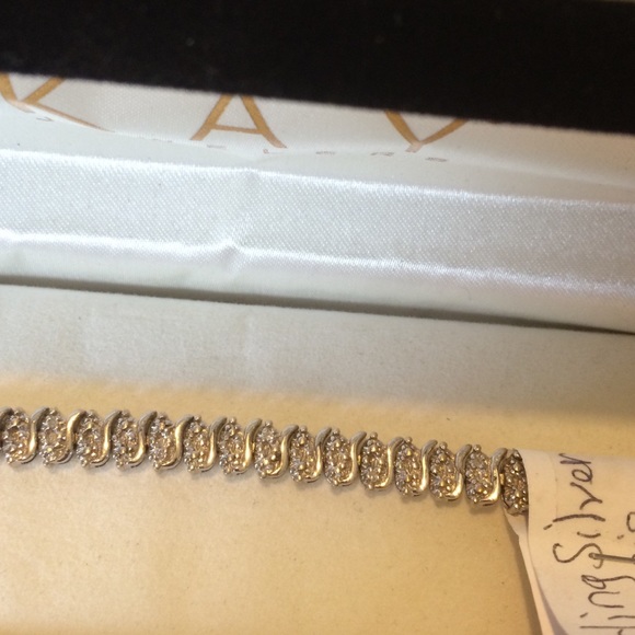 Stunning tennis bracelet 7 3/4" - Picture 3 of 4