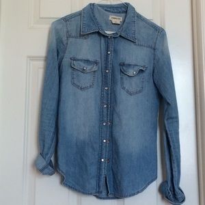 Jean jacket/denim shirt