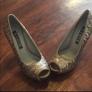 Gold sequin Vera wang heels