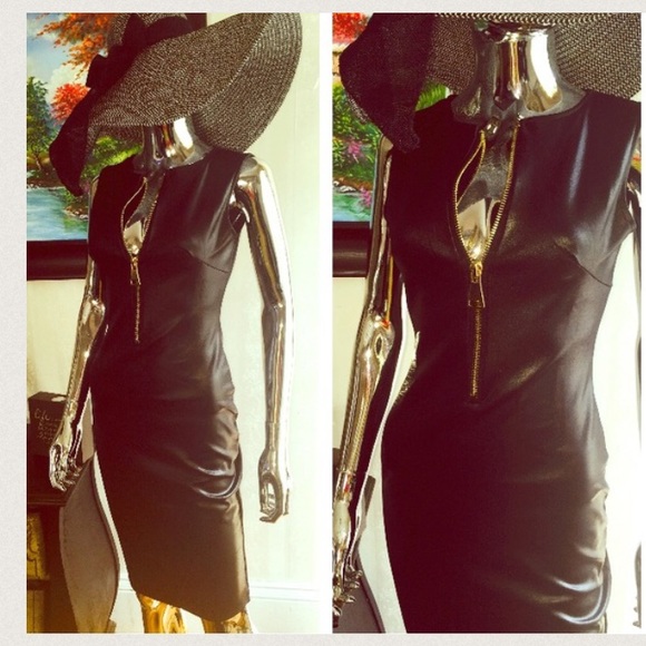 🎉🎉🎉CHIC HOST PICKBodycon🎉🎉🎉 dress - Picture 2 of 4