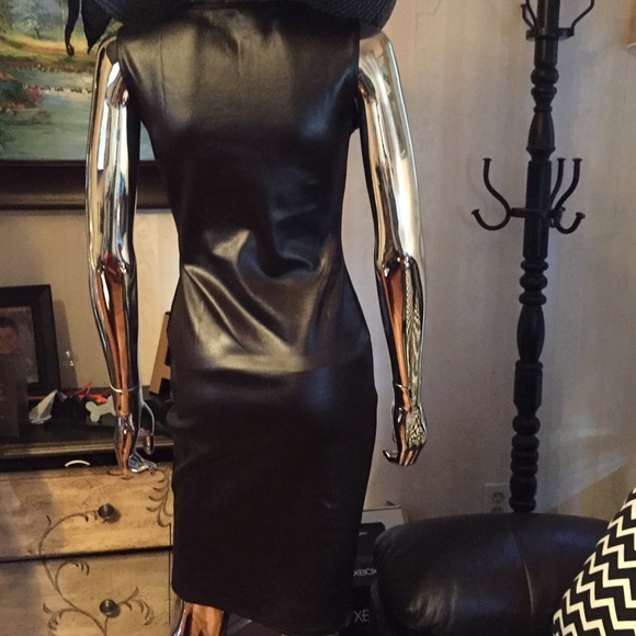 🎉🎉🎉CHIC HOST PICKBodycon🎉🎉🎉 dress - Picture 3 of 4