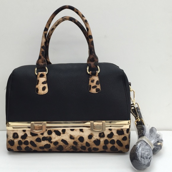 Leopard print tote w/ separate makeup compartment