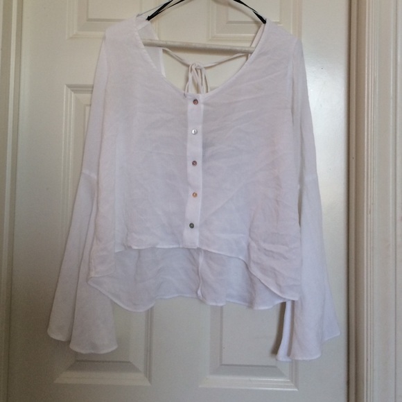Flowy white top