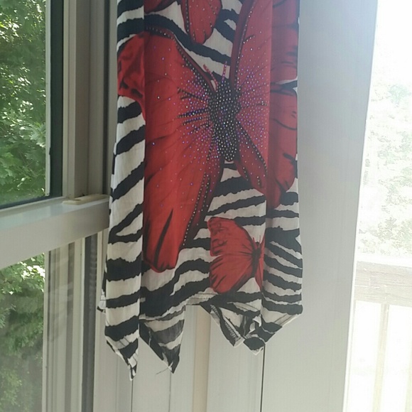 Red butterfly dress/tunic - Picture 2 of 4