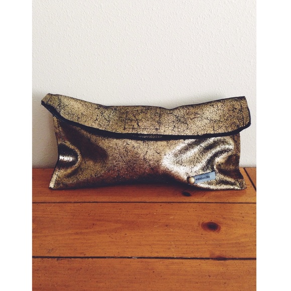 The Bella //all gold errythang leather clutch - Picture 3 of 4
